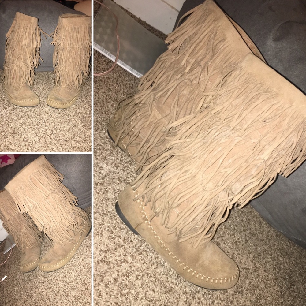 Over the ankle tan fringed boots